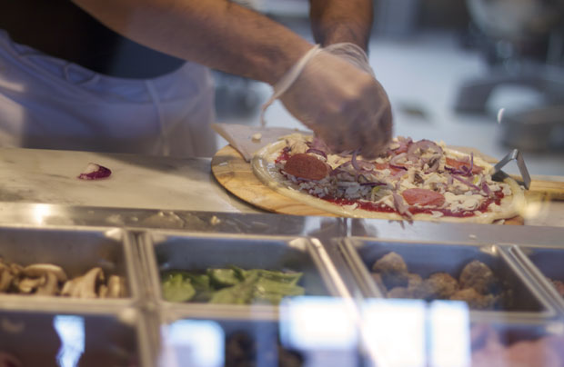food and drink, pizza, blaze pizza, chicago, fox and she, blair culwell