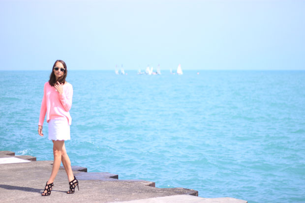 scallop edged skirt, scalloped skirt, pink sweater, white skirt, the fox and she, blair culwell 