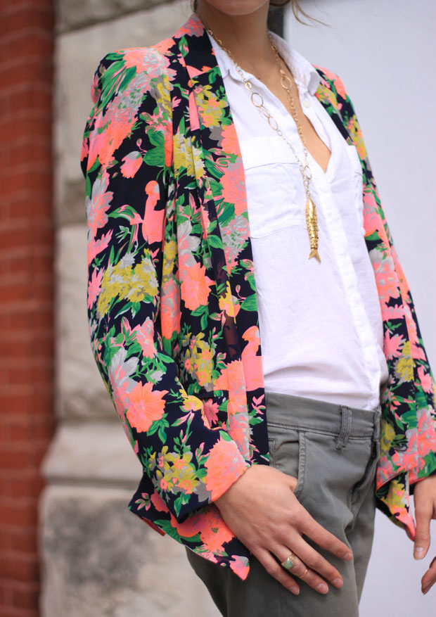 pilcro hyphen chino, anthropologie outfit, floral blazer, warby parker sunglasses, madewell mira heels, blair culwell, fox and she