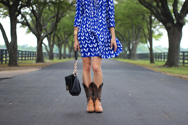 caravane tunic dress, blue dress, tunic dress, anthropologie dress, wary parker sunglasses, the fox and she, blair culwell