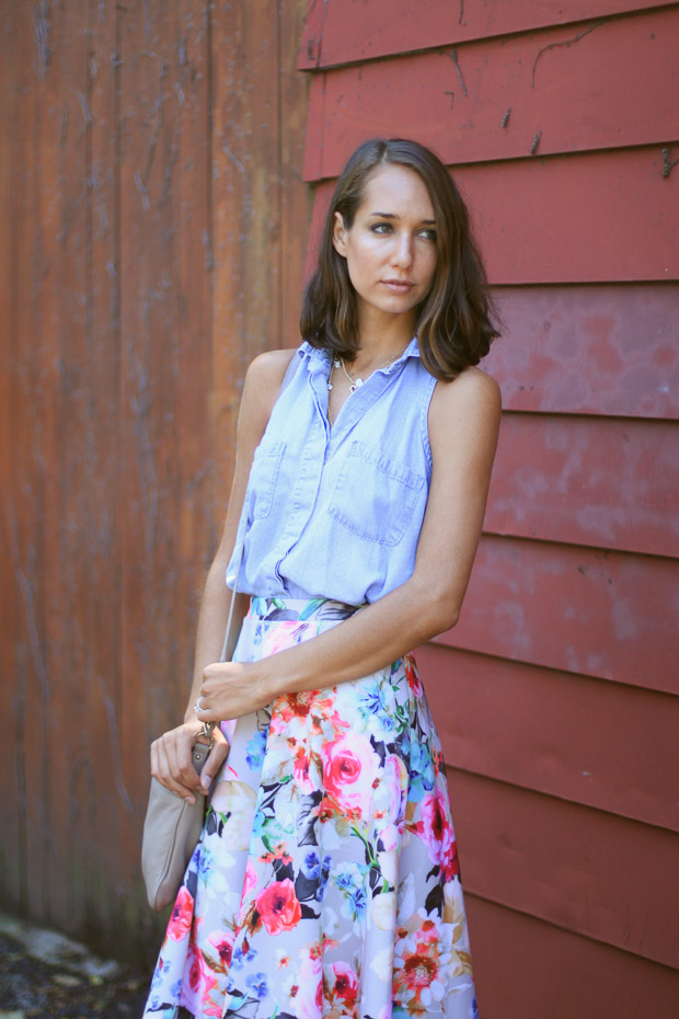 floral midi skirt, asos midi skirt, chambray shirt, womens fashion, the fox and she, blair culwell