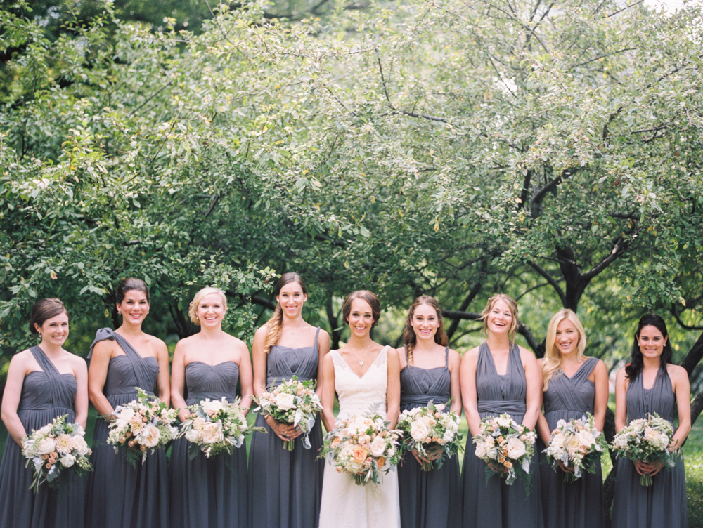first look photos, chicago wedding, vintage wedding dress, lace wedding dress, blair culwell, the fox and she 
