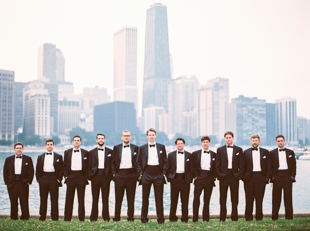 first look photos, chicago wedding, vintage wedding dress, lace wedding dress, blair culwell, the fox and she 