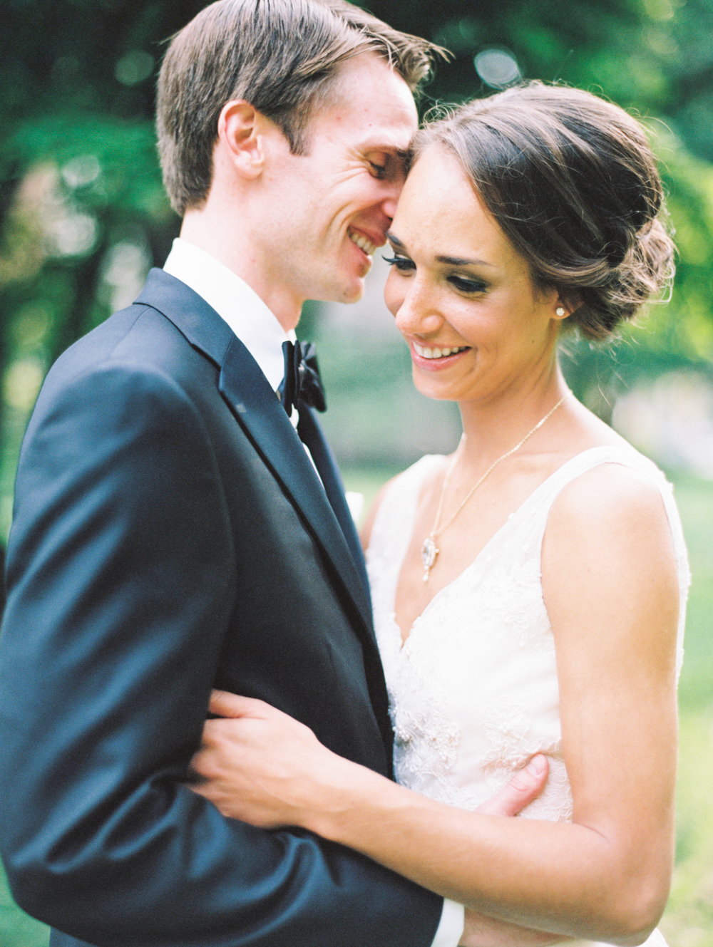 first look photos, chicago wedding, vintage wedding dress, lace wedding dress, blair culwell, the fox and she 