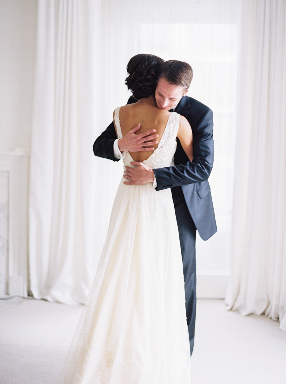 first look photos, chicago wedding, vintage wedding dress, lace wedding dress, blair culwell, the fox and she 