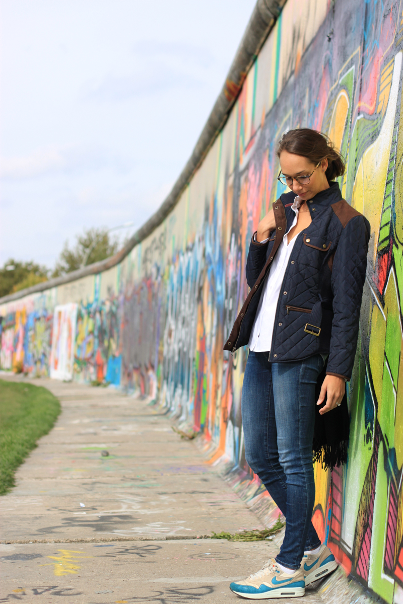 casual weekend outfit, quilted jacket, fall outfit, women's fashion, blair culwell, the fox and she