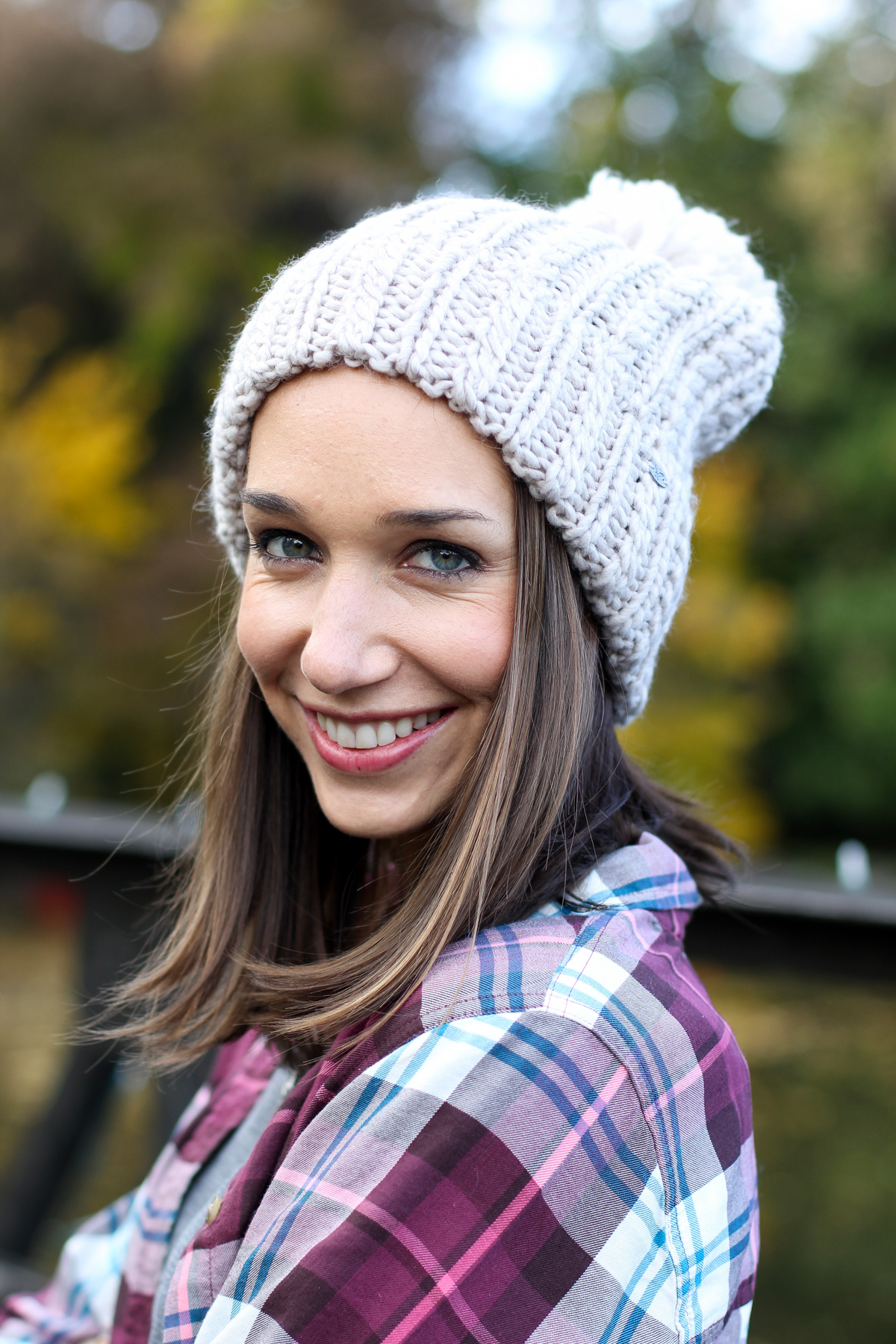 aeo plaid shirt, plaid button down, thermal tee, chunky beanie, the fox and she, women's fashion