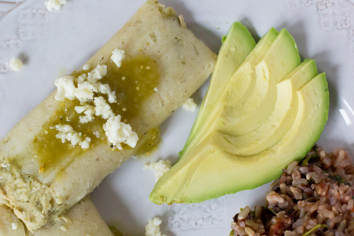 chicken and green chile tamales, christmas eve dinner, dinner ideas, trader joe's tamales, the fox and she, blair culwell