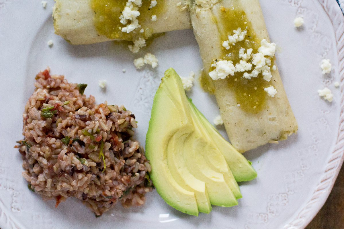 chicken and green chile tamales, christmas eve dinner, dinner ideas, trader joe's tamales, the fox and she, blair culwell