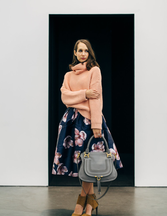 floral midi skirt, oversize sweater, valentine's day outfit, women's fashion, the fox and she, blair culwell