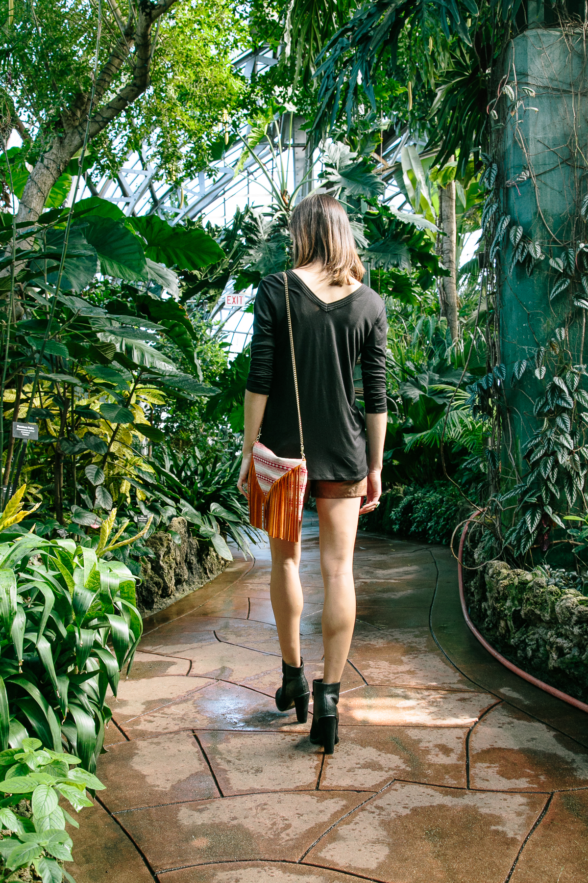 vegan leather shorts, quilted leather shorts, leather shorts, spring outfit, the fox and she, blair culwell staky