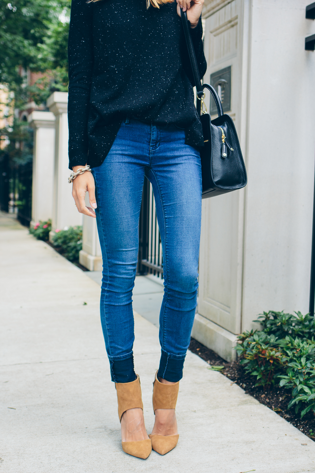 cuffed skinny jeans — via @TheFoxandShe