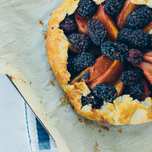 peach and blackberry galette, easy dessert recipe — via @TheFoxandShe