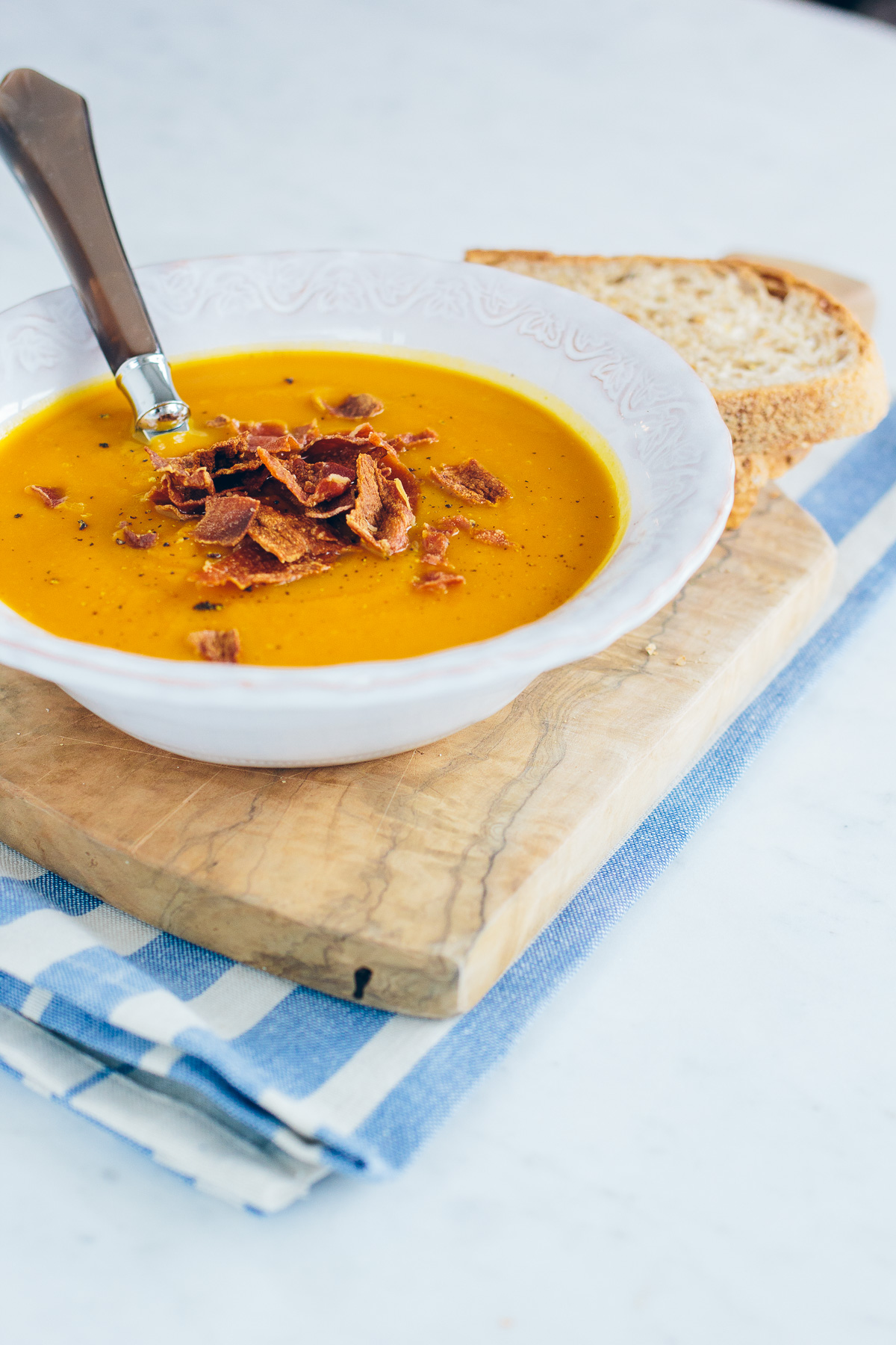 paleo curried butternut squash and carrot soup