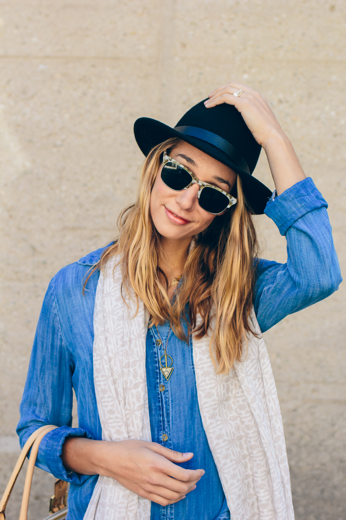 how to wear a hat this fall — via @TheFoxandShe