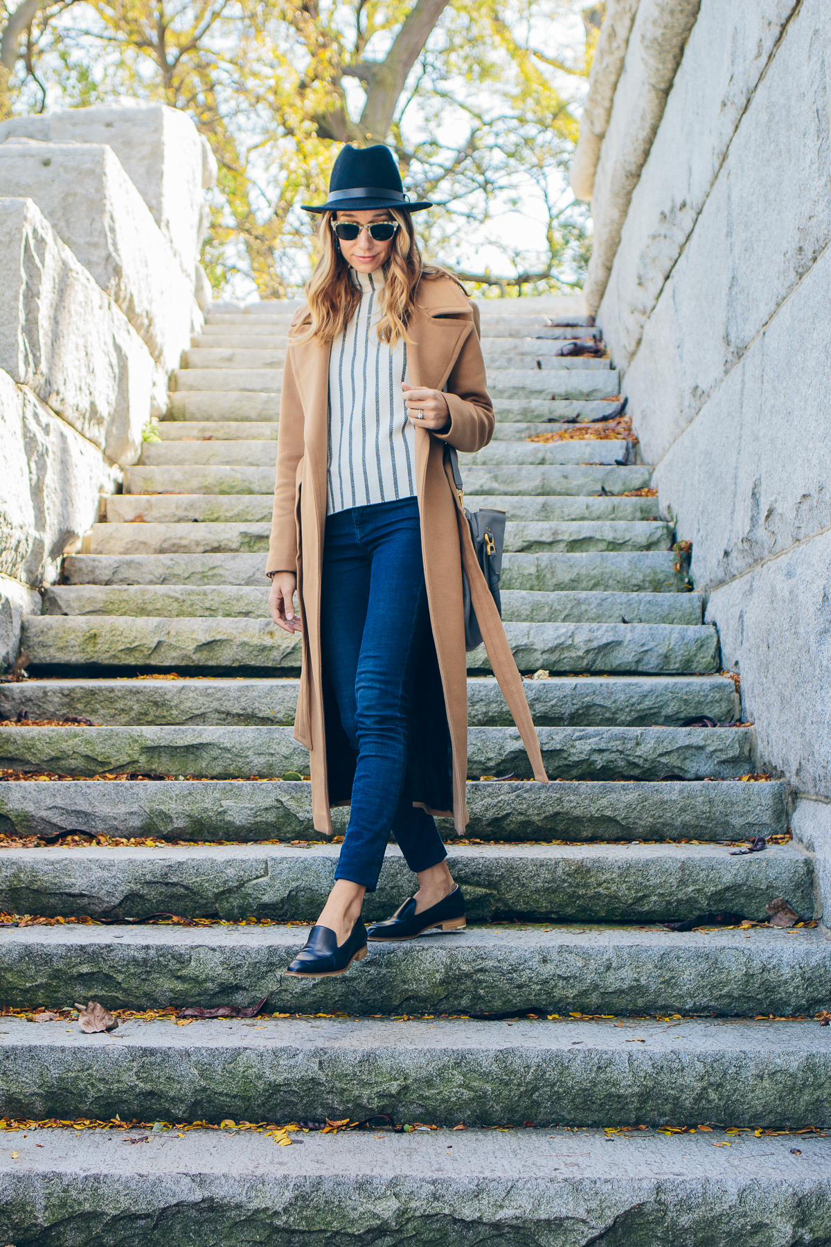 fall outfit, camel coat, felt hat, chic loafers — via @TheFoxandShe