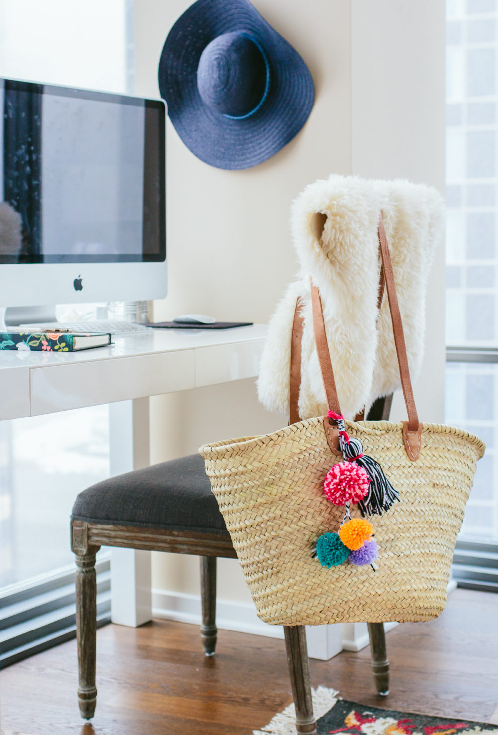 DIY Pom Pom Beach Bag