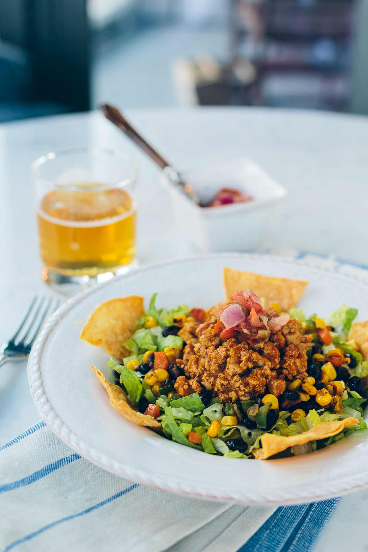 healthy taco salad, turkey taco met, gluten free recipes, easy dinner recipe — via @TheFoxandShe