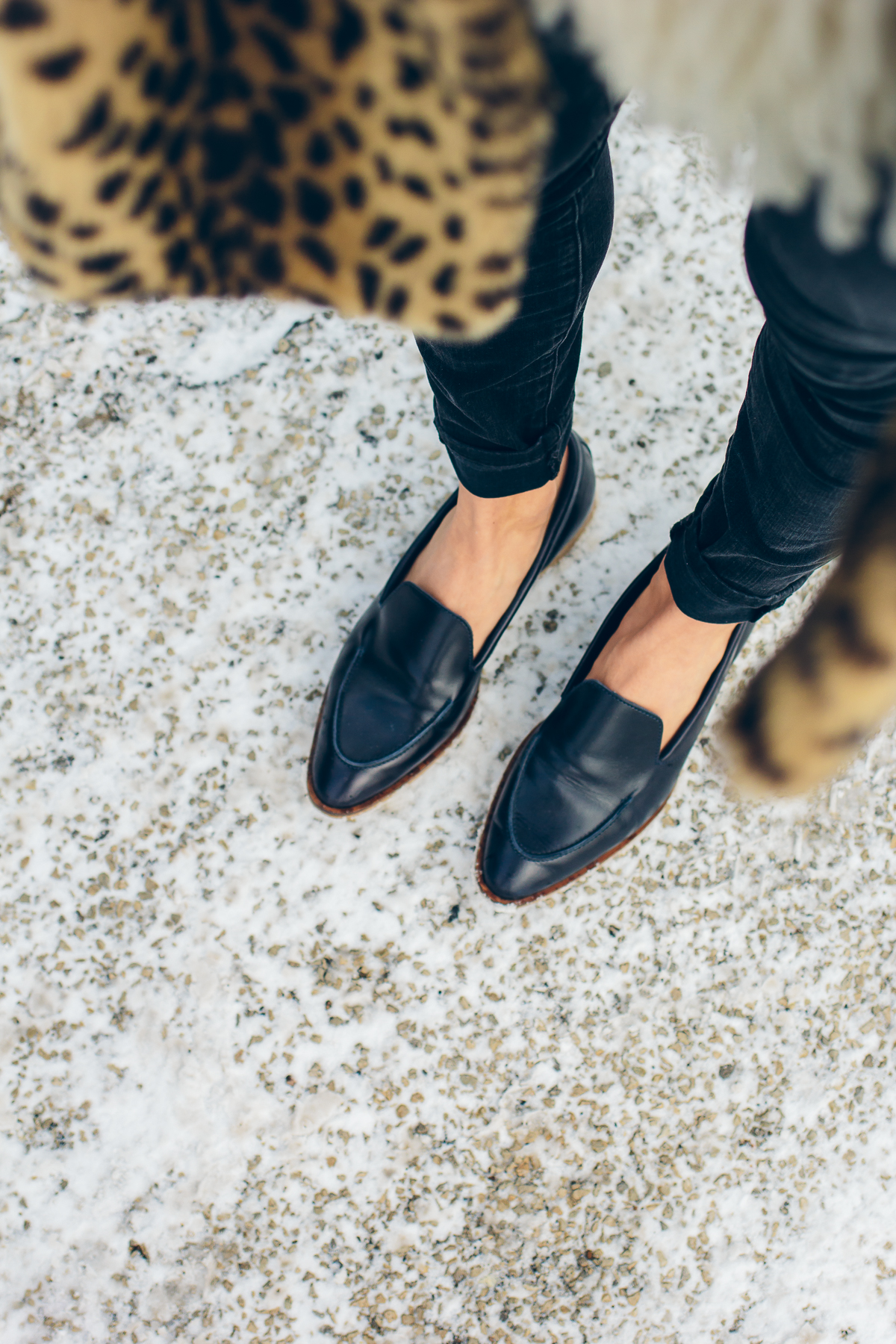 pointy toe loafers, navy loafers — via @TheFoxandShe