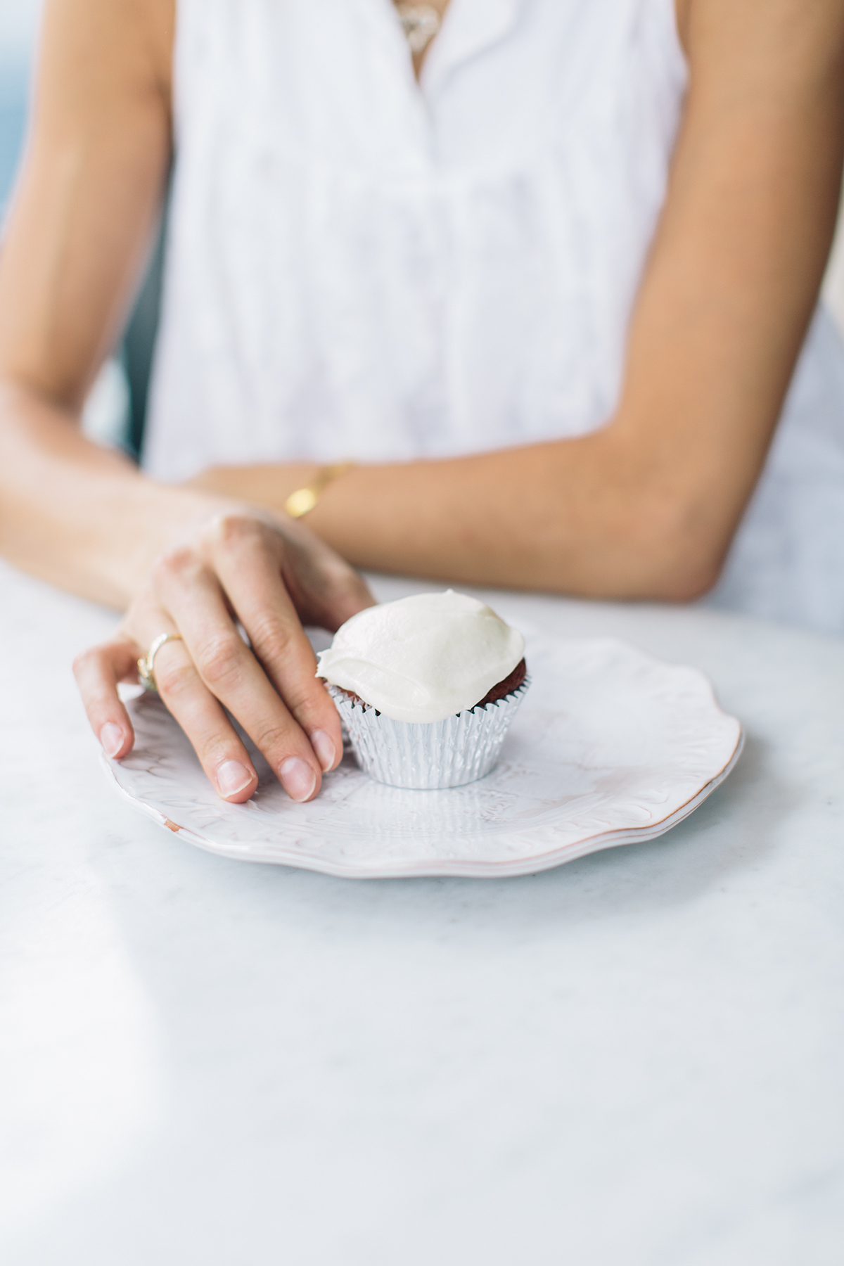 homemade red velvet cupackes, cream cheese frosting — via @TheFoxandShe