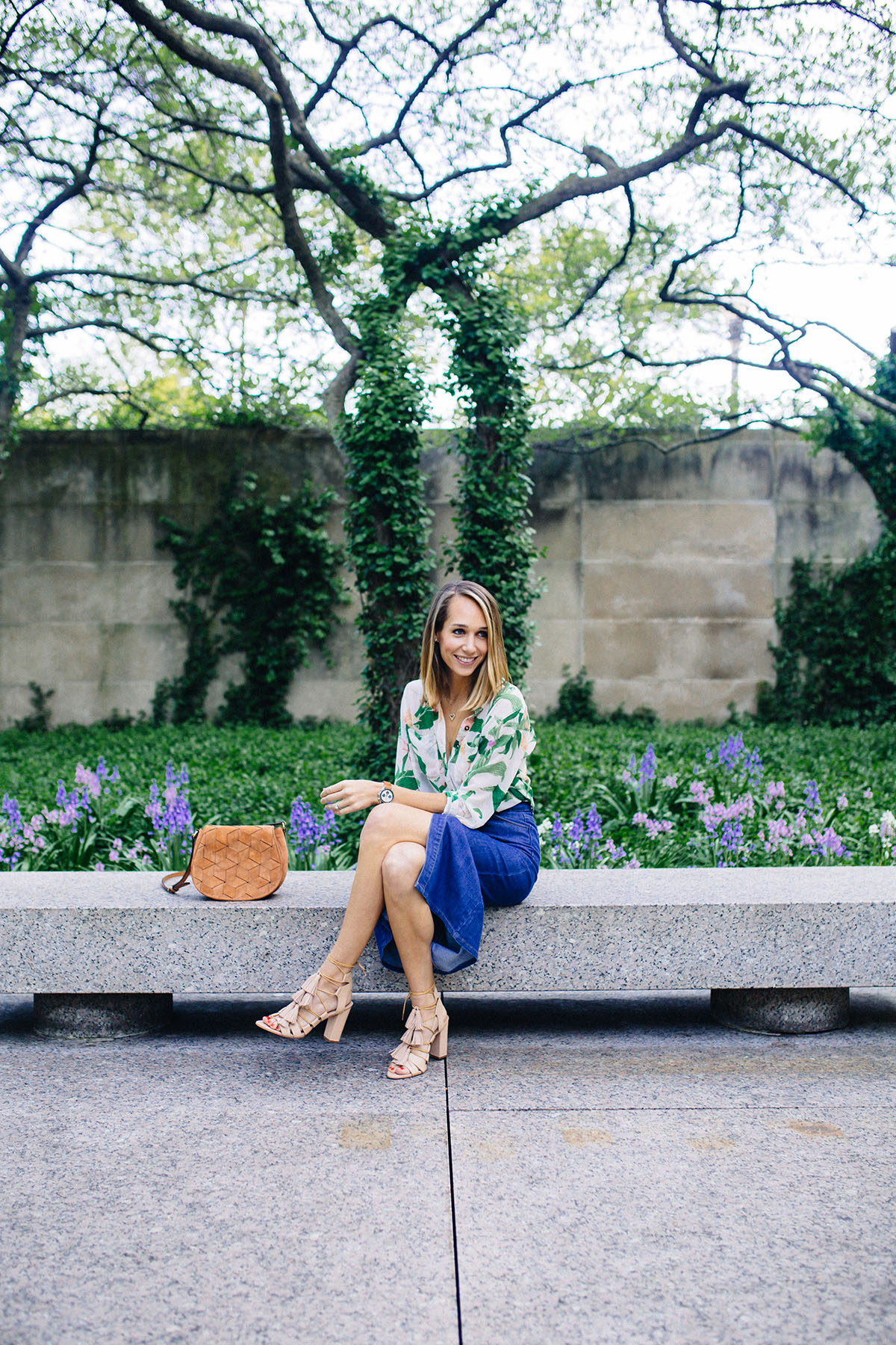 feminine summer outfit