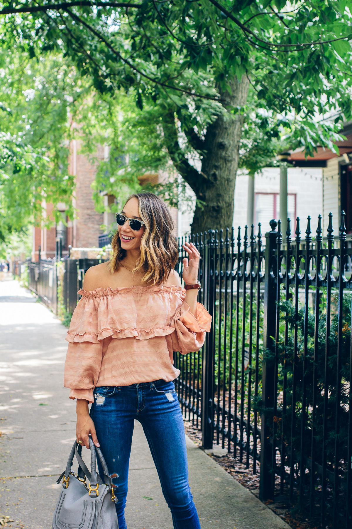 what to wear with jeans in summer