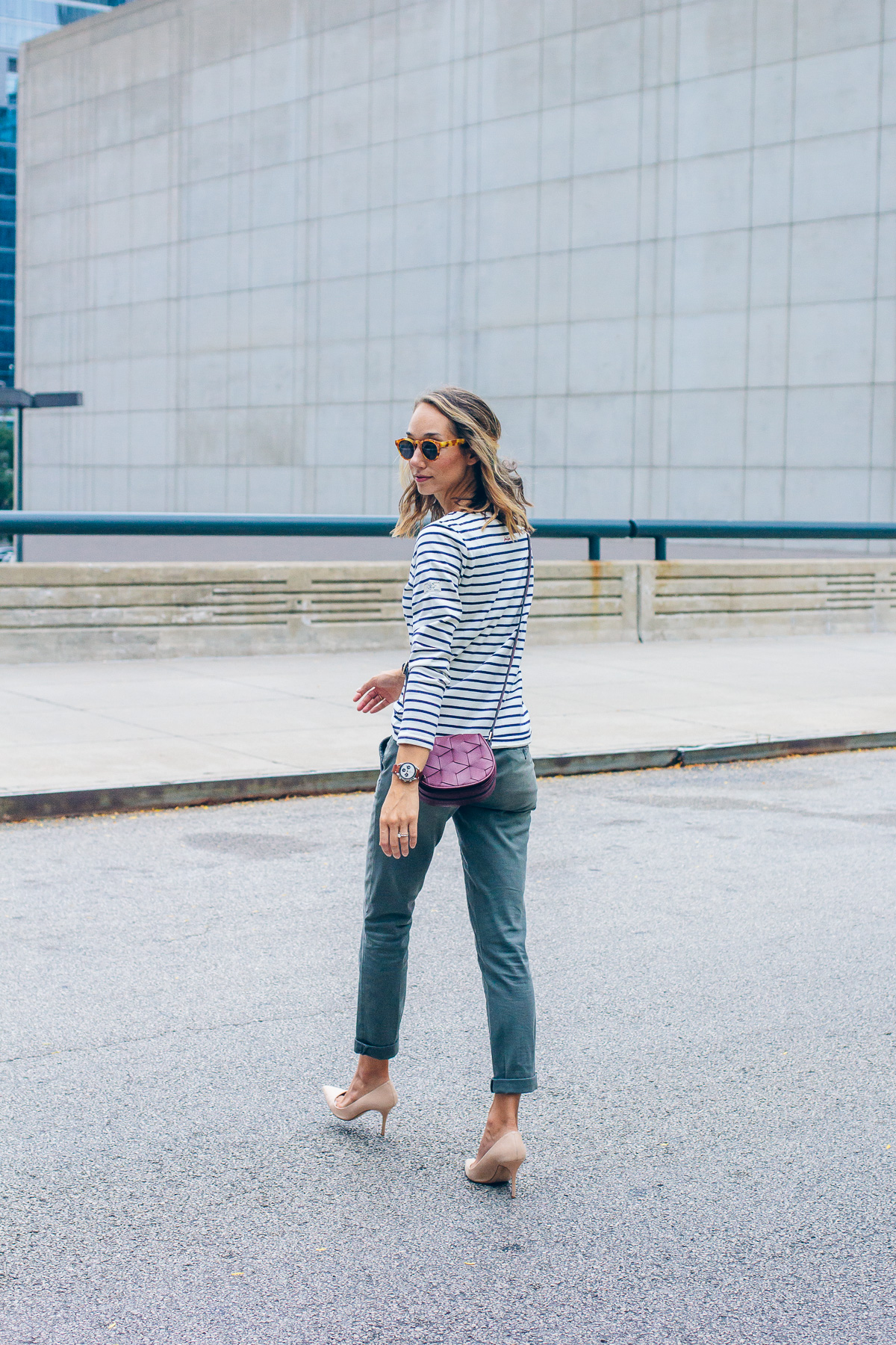 striped tee, green pants