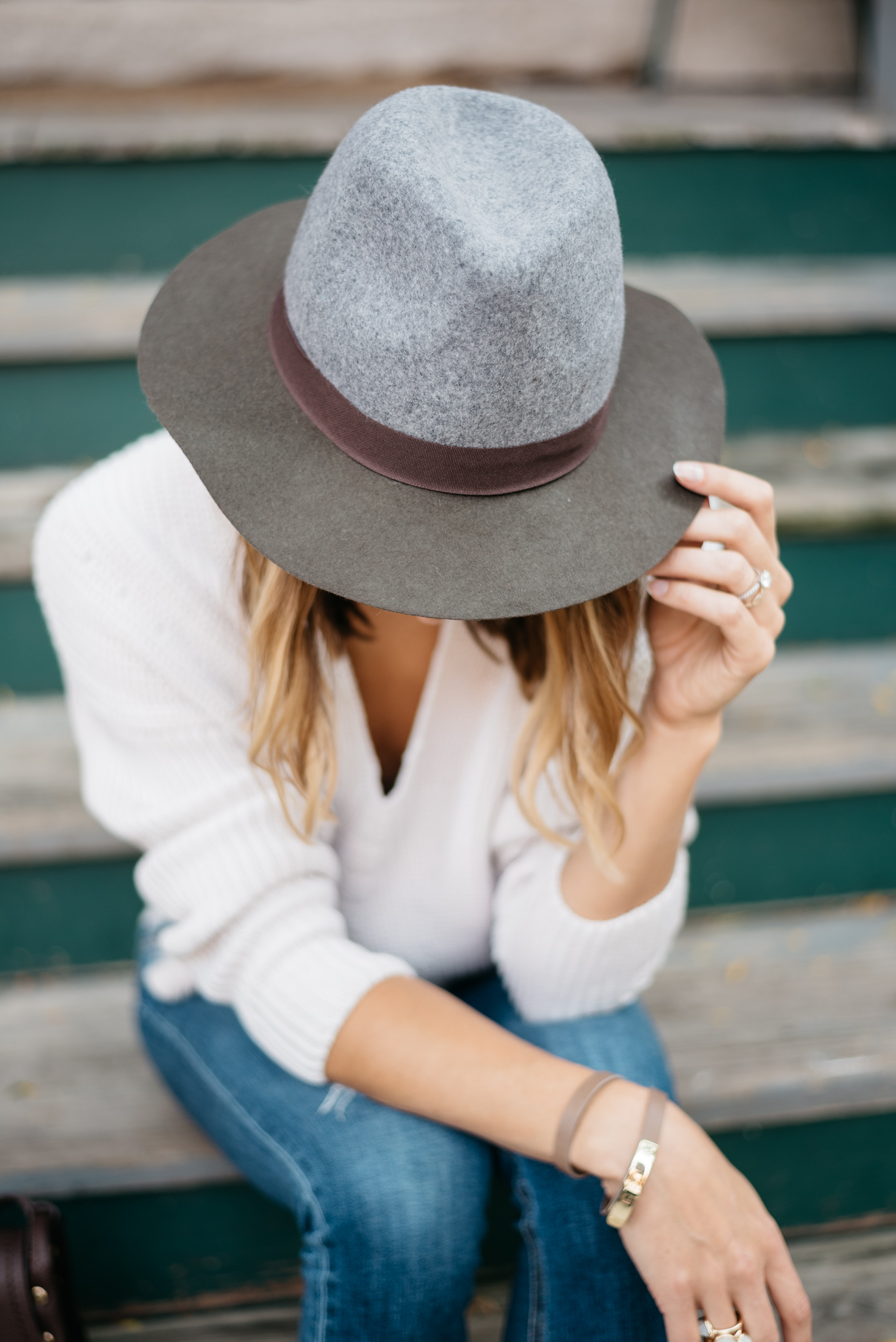 how to wear a hat this fall