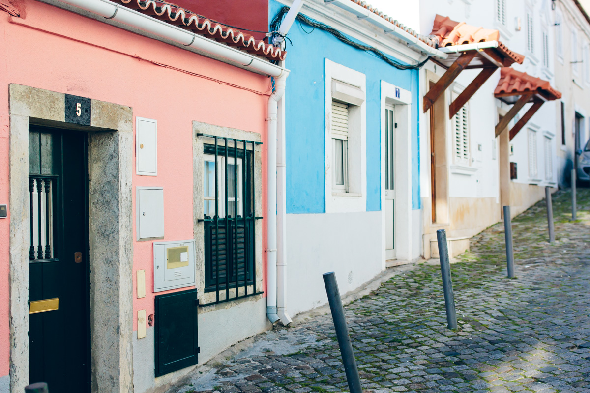 colorful buildings in Lisbon