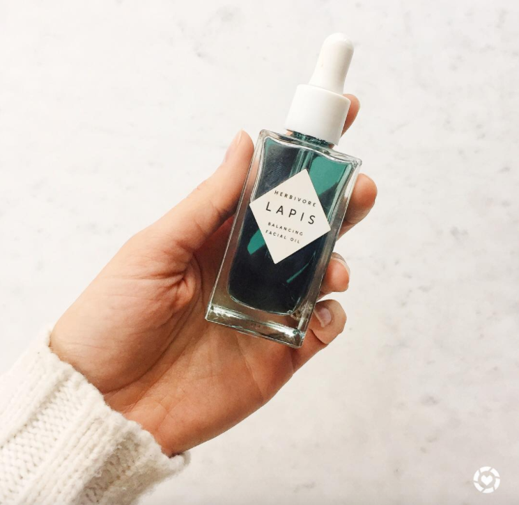the best facial oil for oily/acne-prone skin