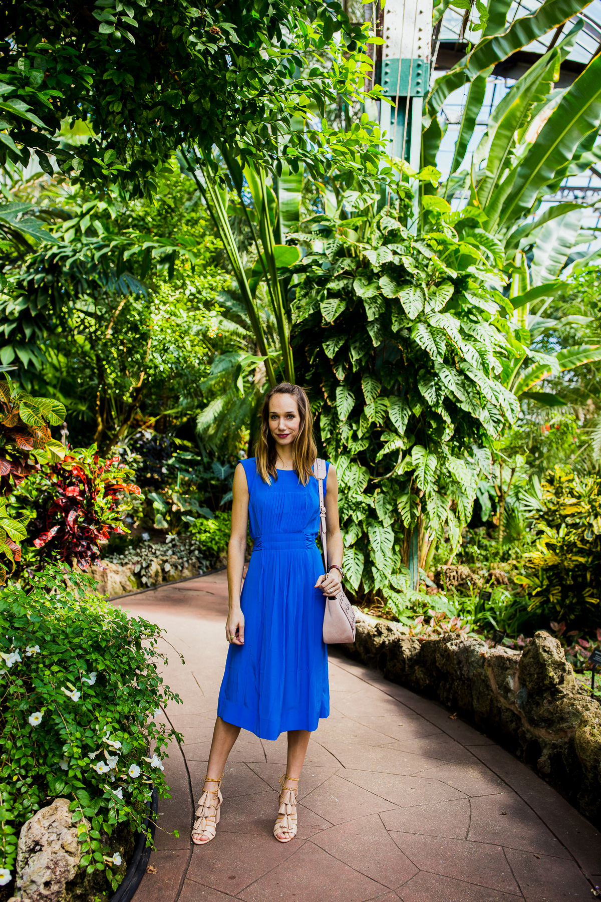 blue dress