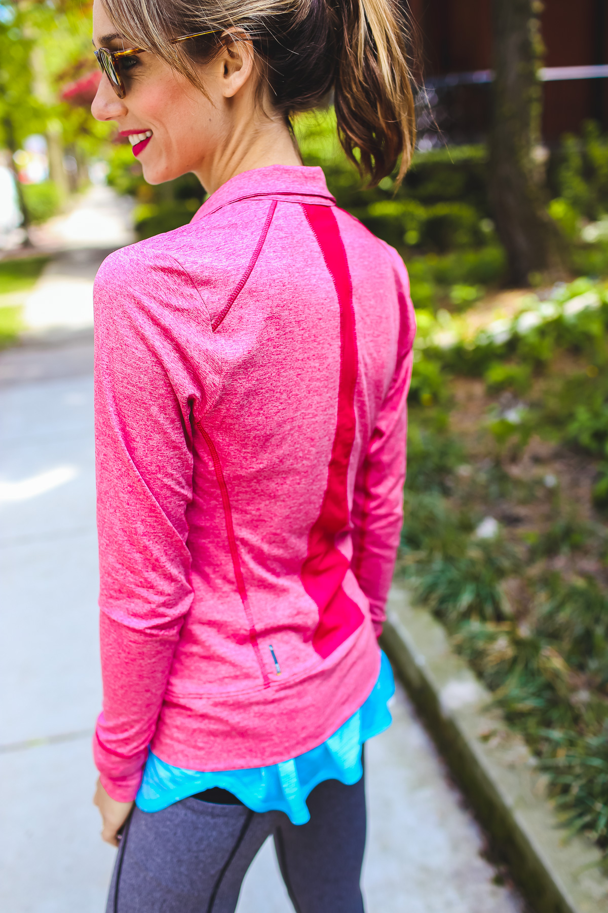 pink workout top