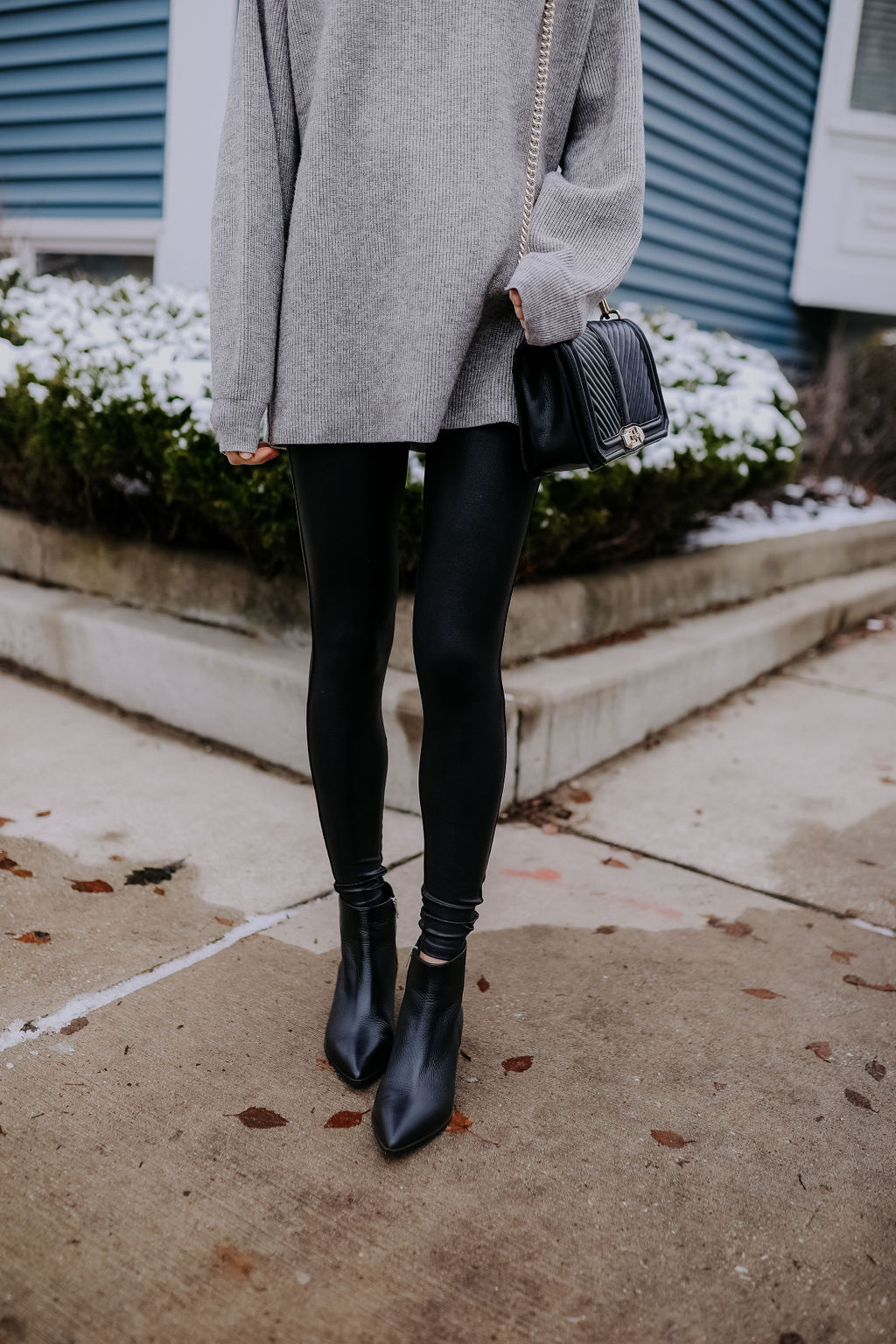 spanx faux leather leggings outfit