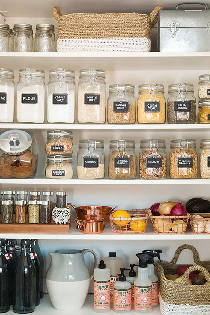 7 Tips for Decluttering your Space: organized pantry