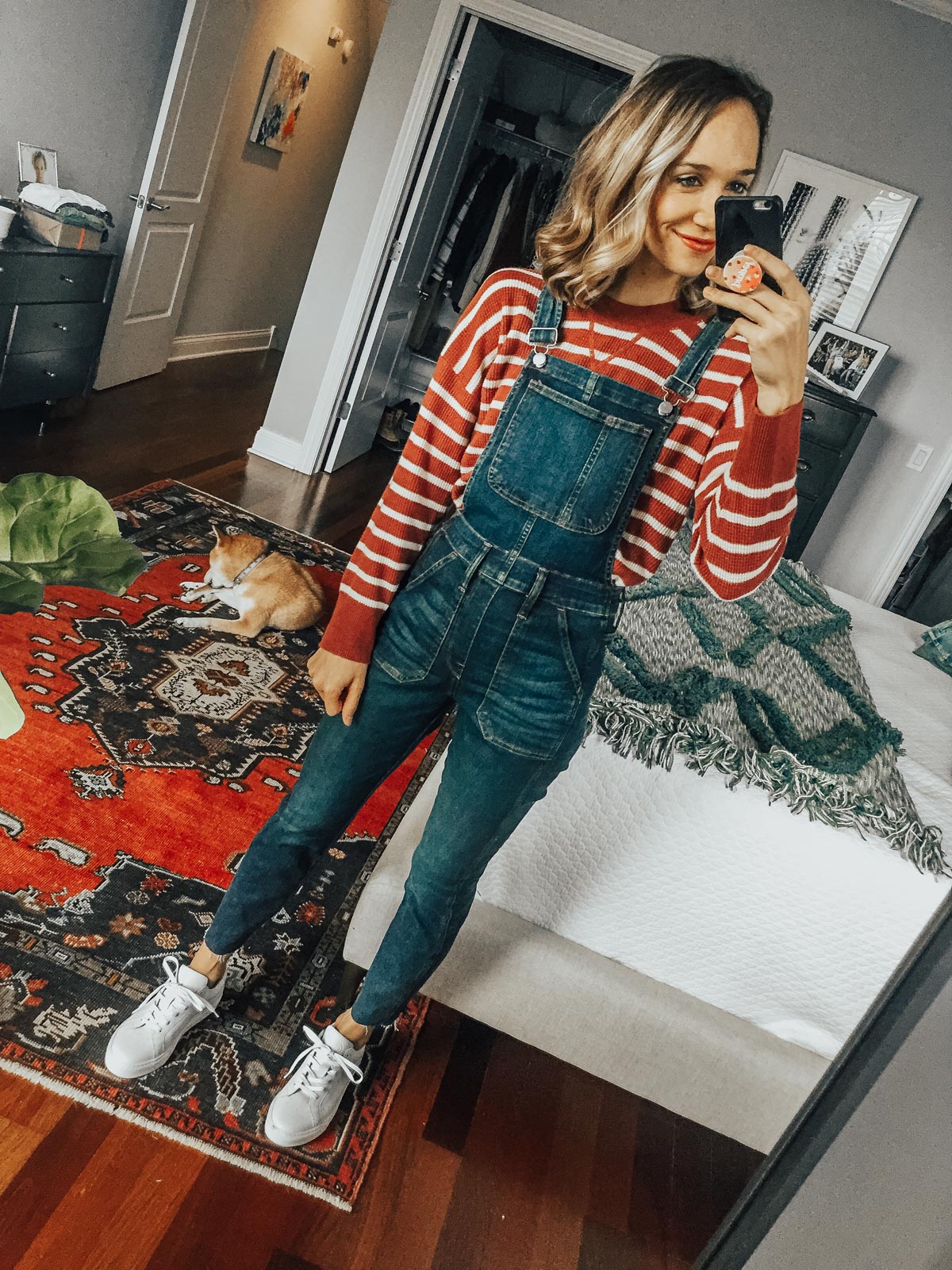 how to wear overalls