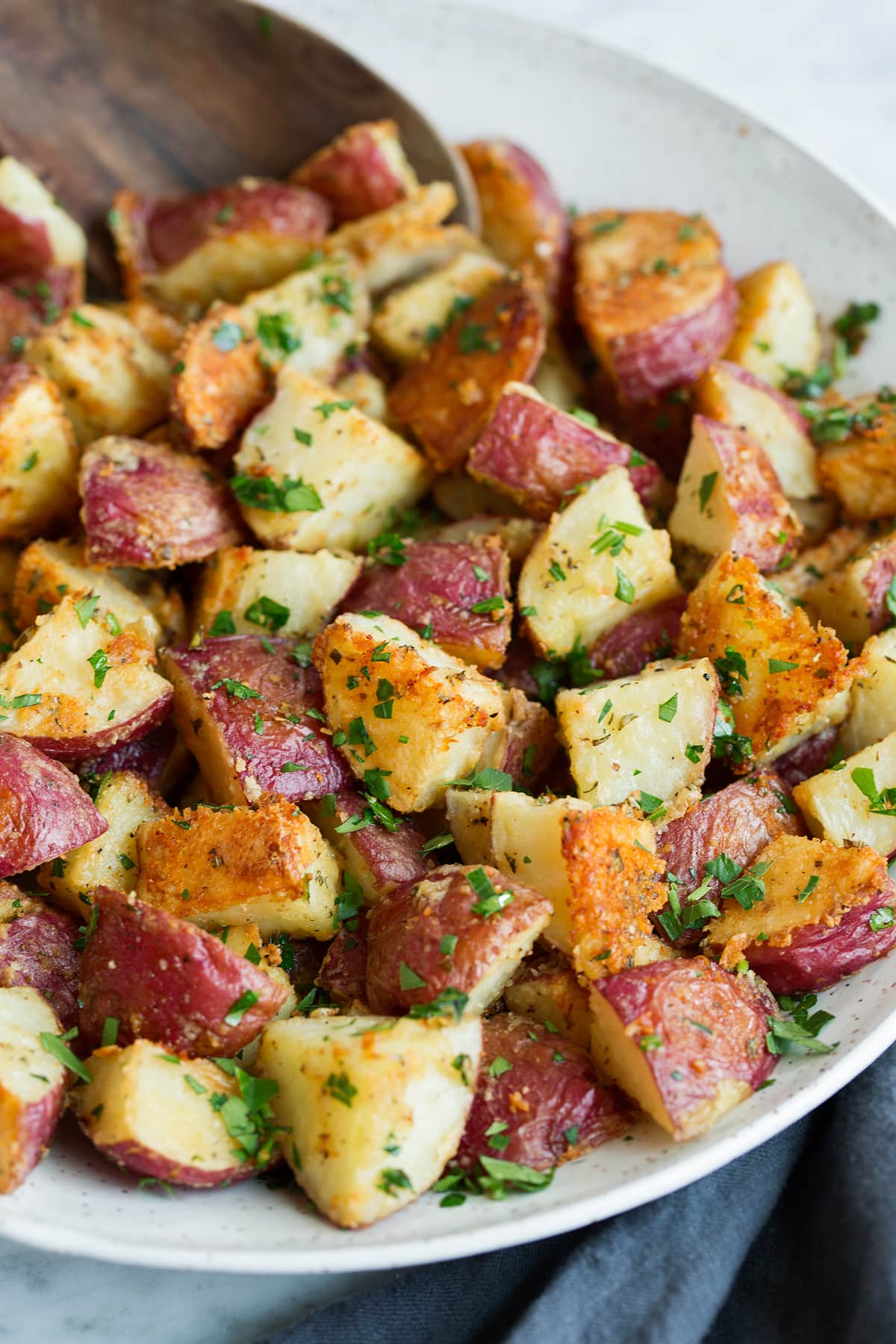 Parmesan Roasted Potatoes | 15 healthy thanksgiving recipes