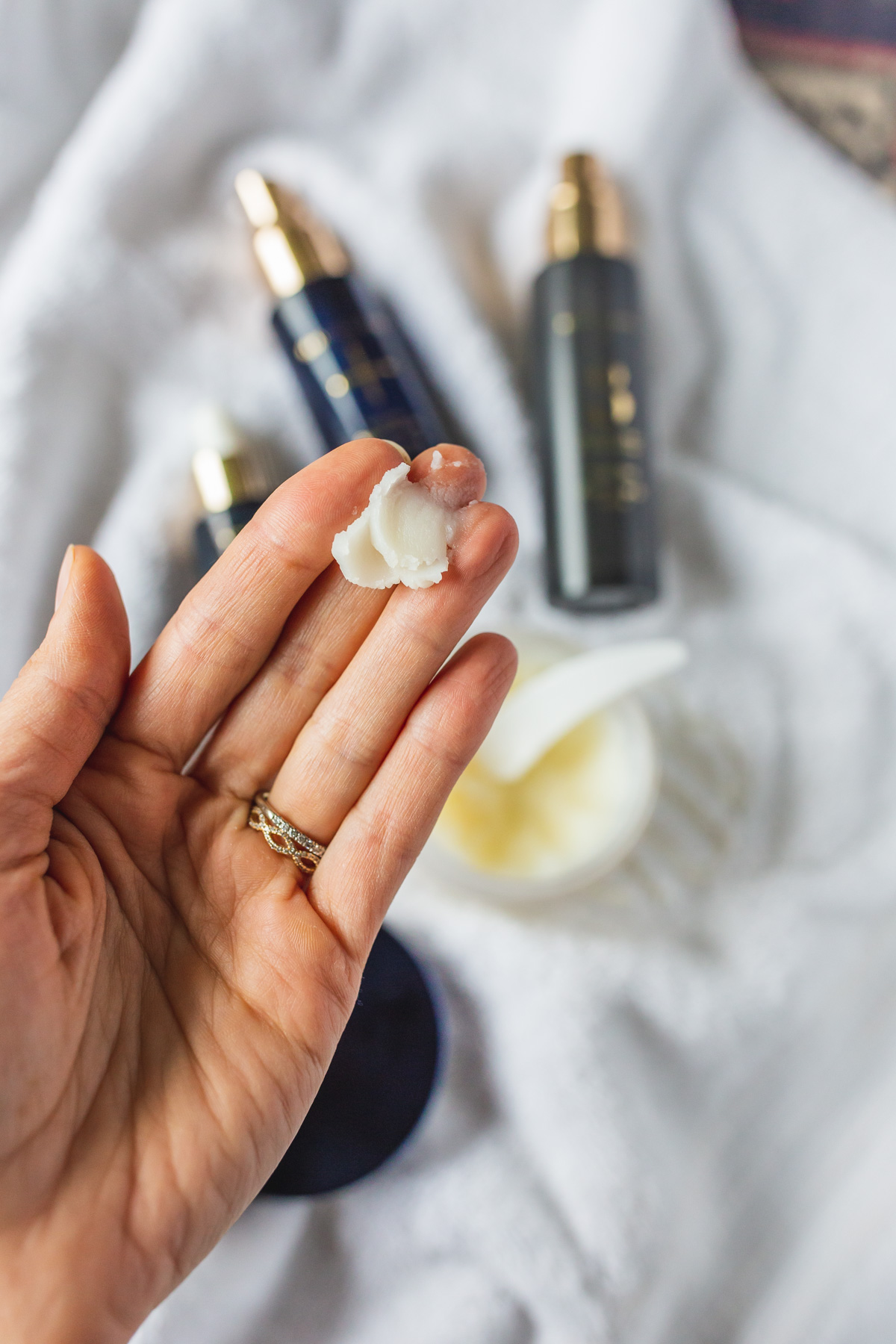 how to use beautycounter cleansing balm