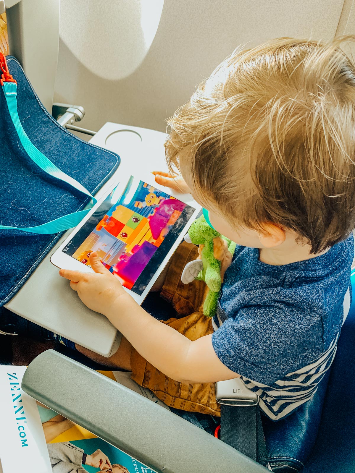 essentials for air travel with toddler