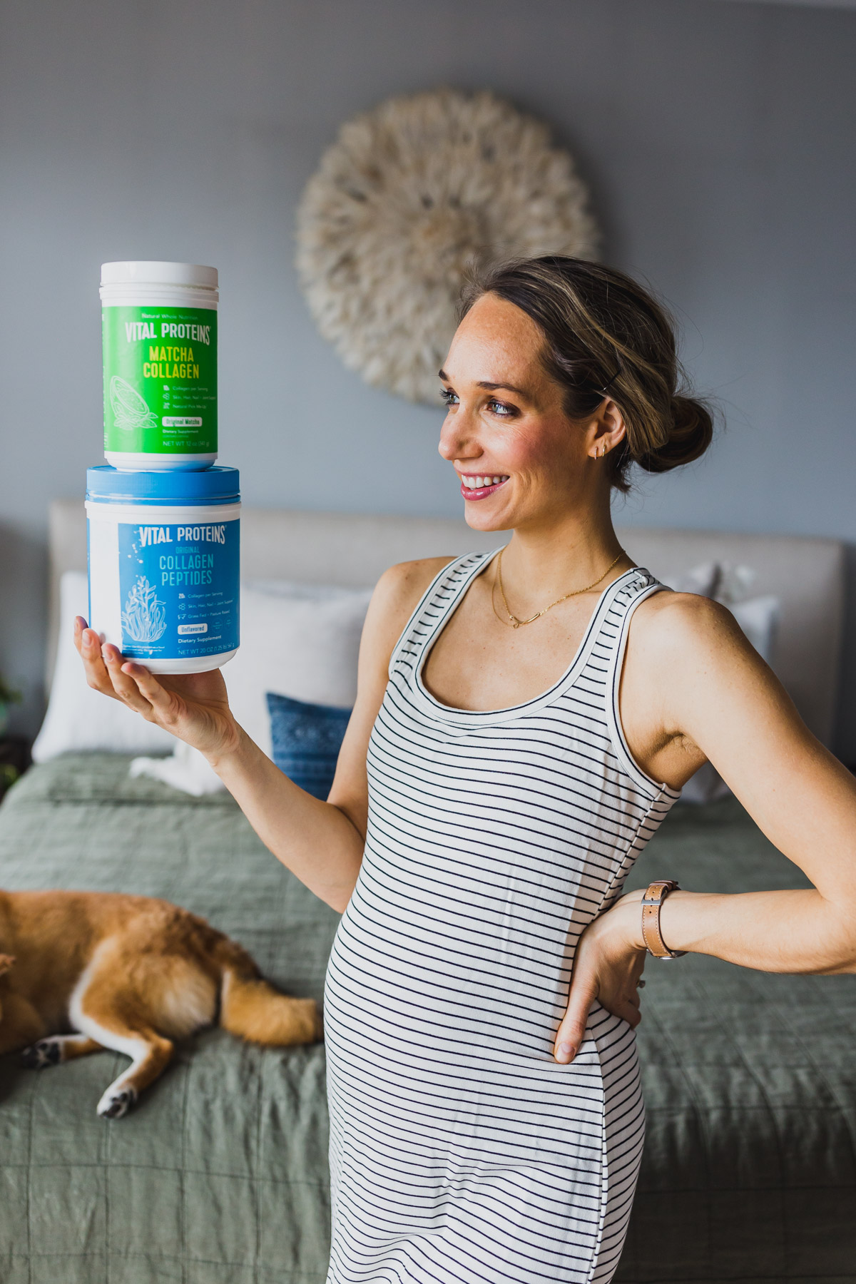 The collagen powder benefits are seriously amazing! Every morning I mix in a scoop or two into my morning breakfast smoothie to improve gut health, aid digestion, and for healthy hair skin and nails. The collagen benefits for skin are known, but I'm sharing a bunch of other benefits you might not know about. Plus, some collagen peptides recipes so you can easily work this superfood into your daily healthy living. Click through for collagen benefits, clean healthy recipes and more wellness tips! #collagenpeptides #collagenbenefits #healthyliving #cleanhealthyrecipes