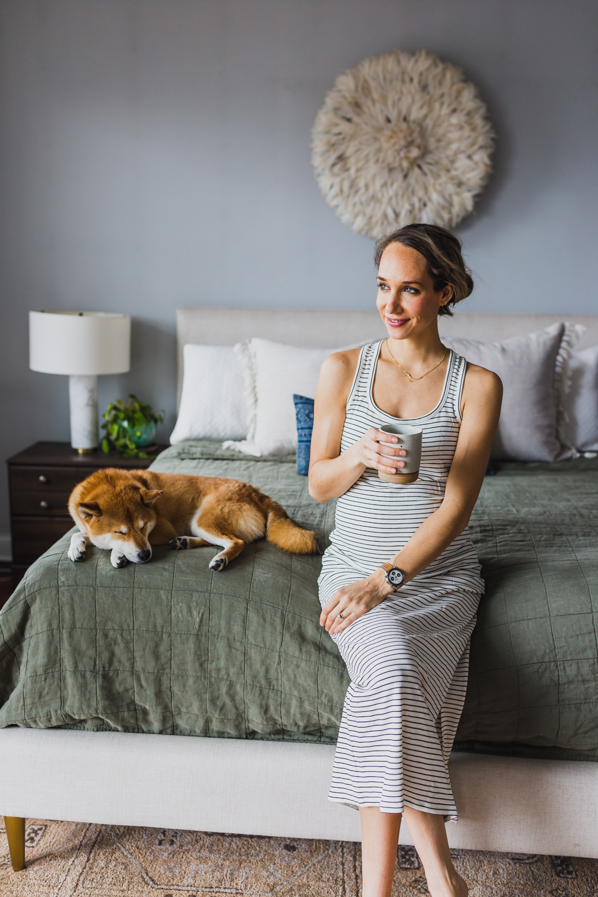 The collagen powder benefits are seriously amazing! Every morning I mix in a scoop or two into my morning breakfast smoothie to improve gut health, aid digestion, and for healthy hair skin and nails. The collagen benefits for skin are known, but I'm sharing a bunch of other benefits you might not know about. Plus, some collagen peptides recipes so you can easily work this superfood into your daily healthy living. Click through for collagen benefits, clean healthy recipes and more wellness tips! #collagenpeptides #collagenbenefits #healthyliving #cleanhealthyrecipes