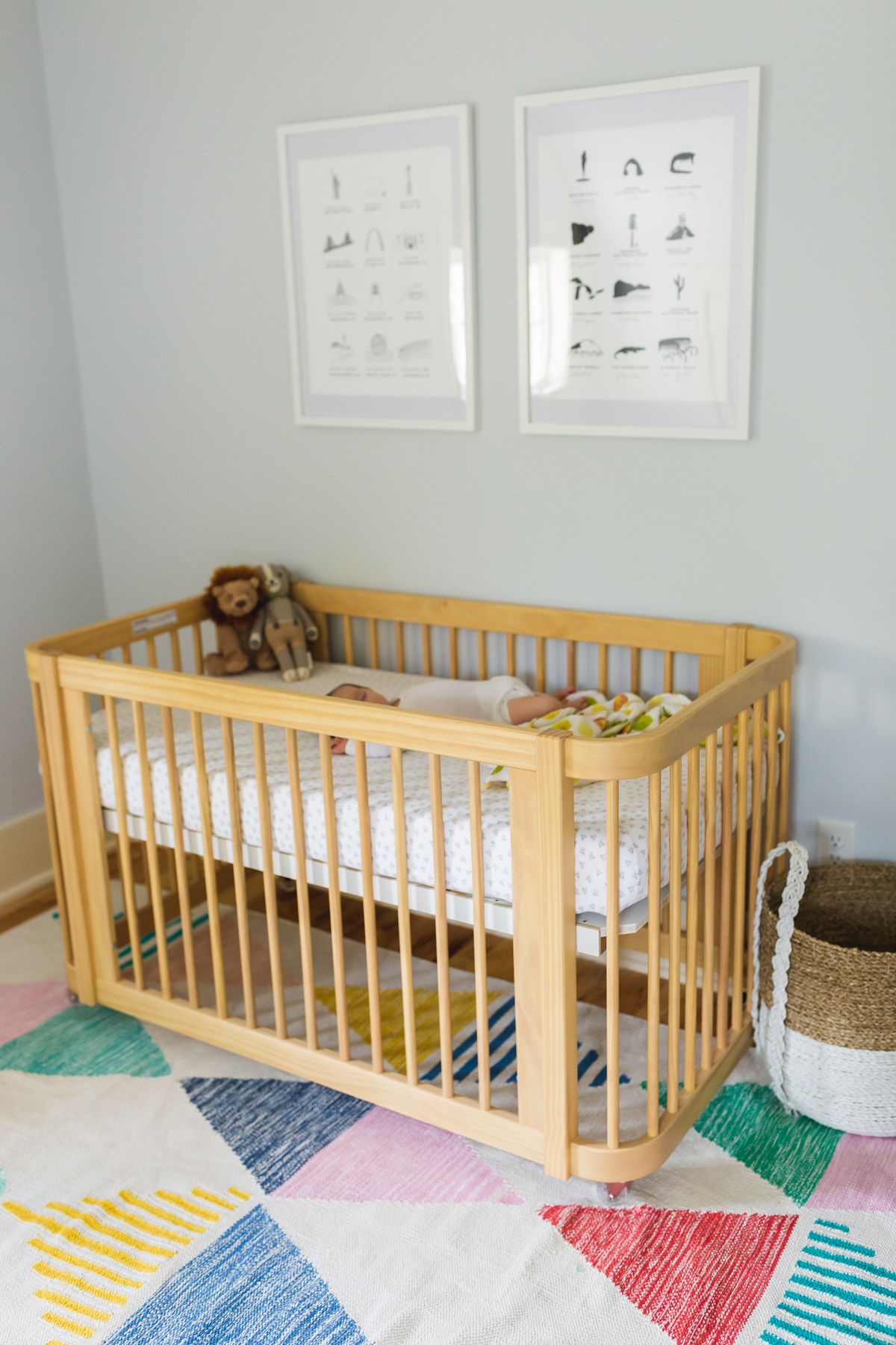 @nestig wave crib in boy nursery