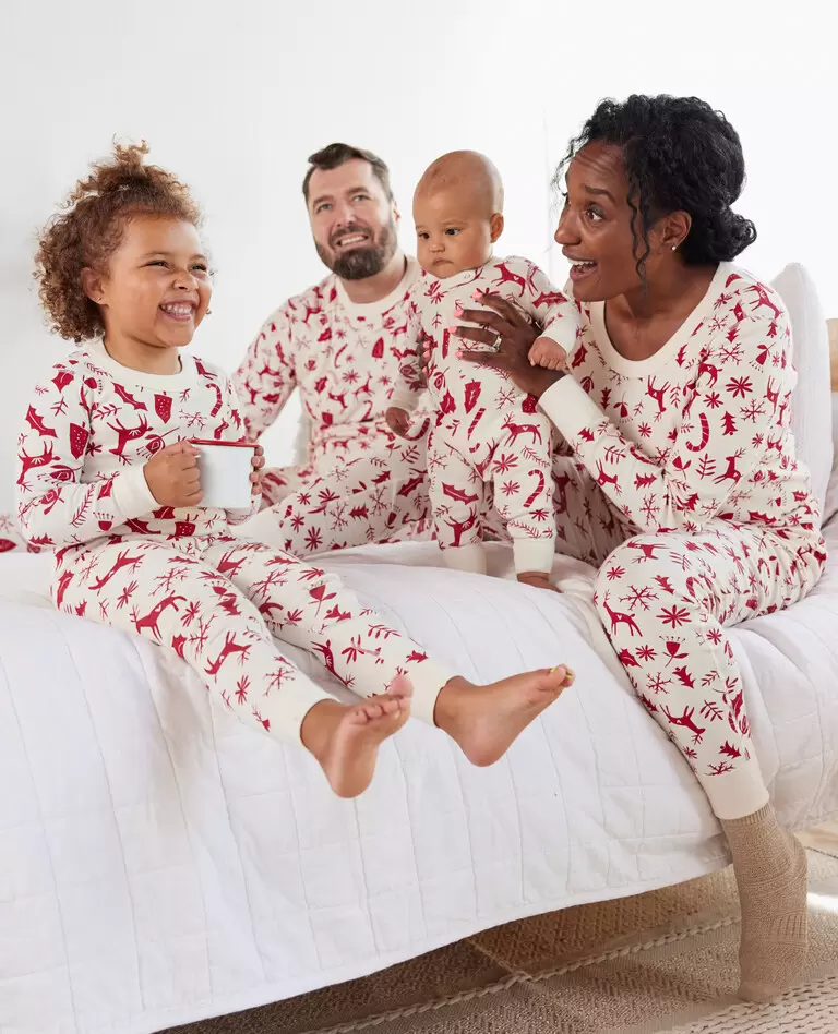 Hanna Andersson matching family pajamas for Christmas