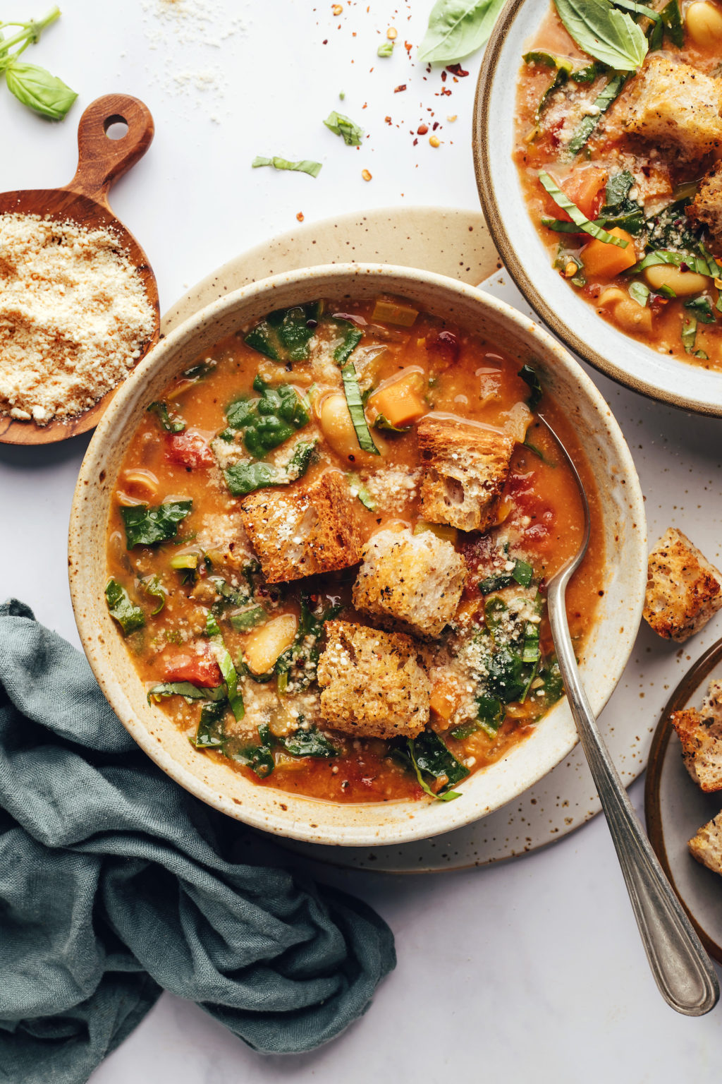 17 Easy Healthy Soup Recipes to Make This Fall & Winter