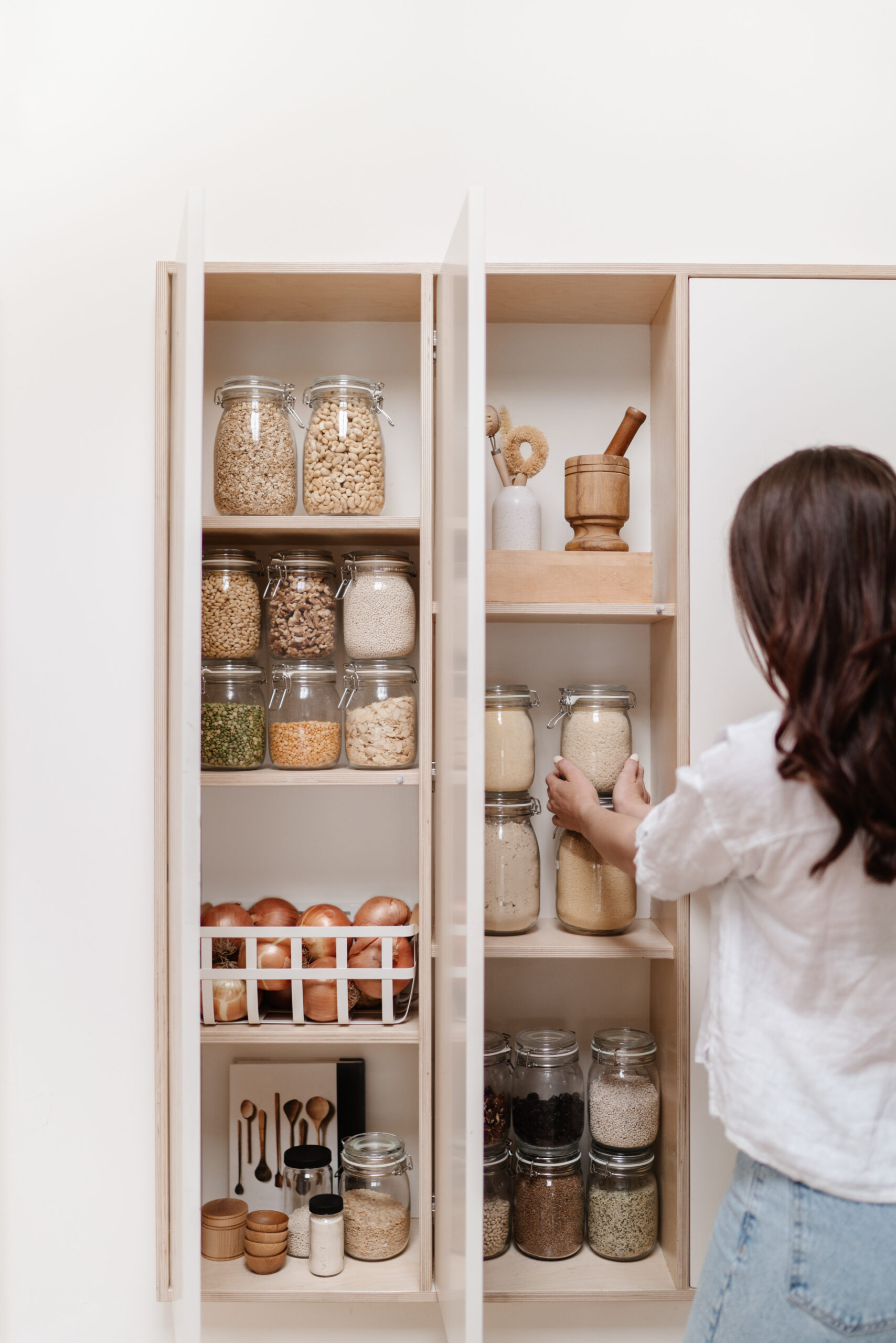 Seven Simple Steps to Completely Organize Your Kitchen