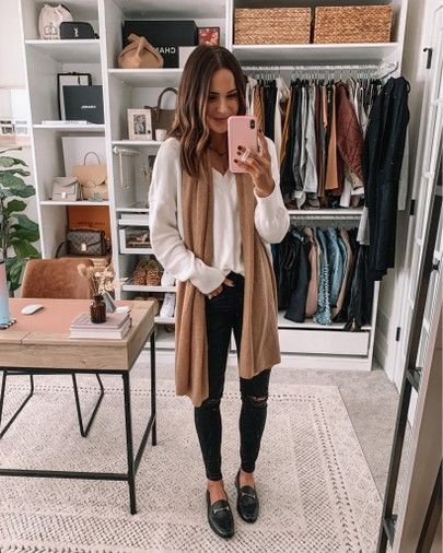 cozy and comfortable fall outfit 