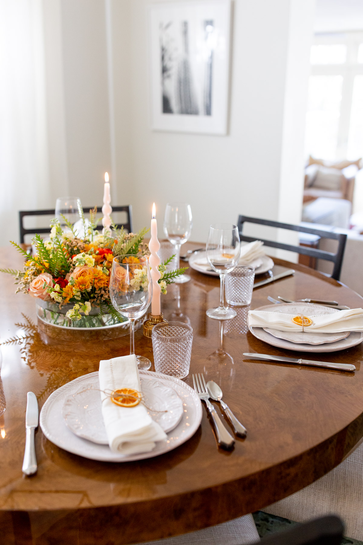 how to create a stunning thanksgiving tablescape to wow your guests