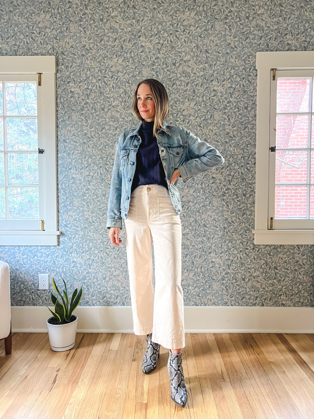 how to wear a denim jacket for fall