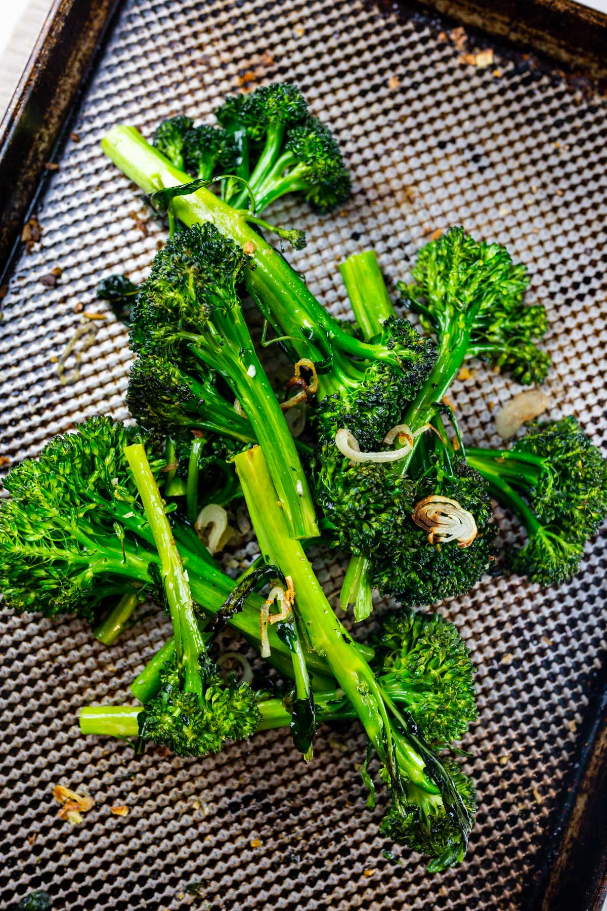 roasted broccolini with shallots and garlic