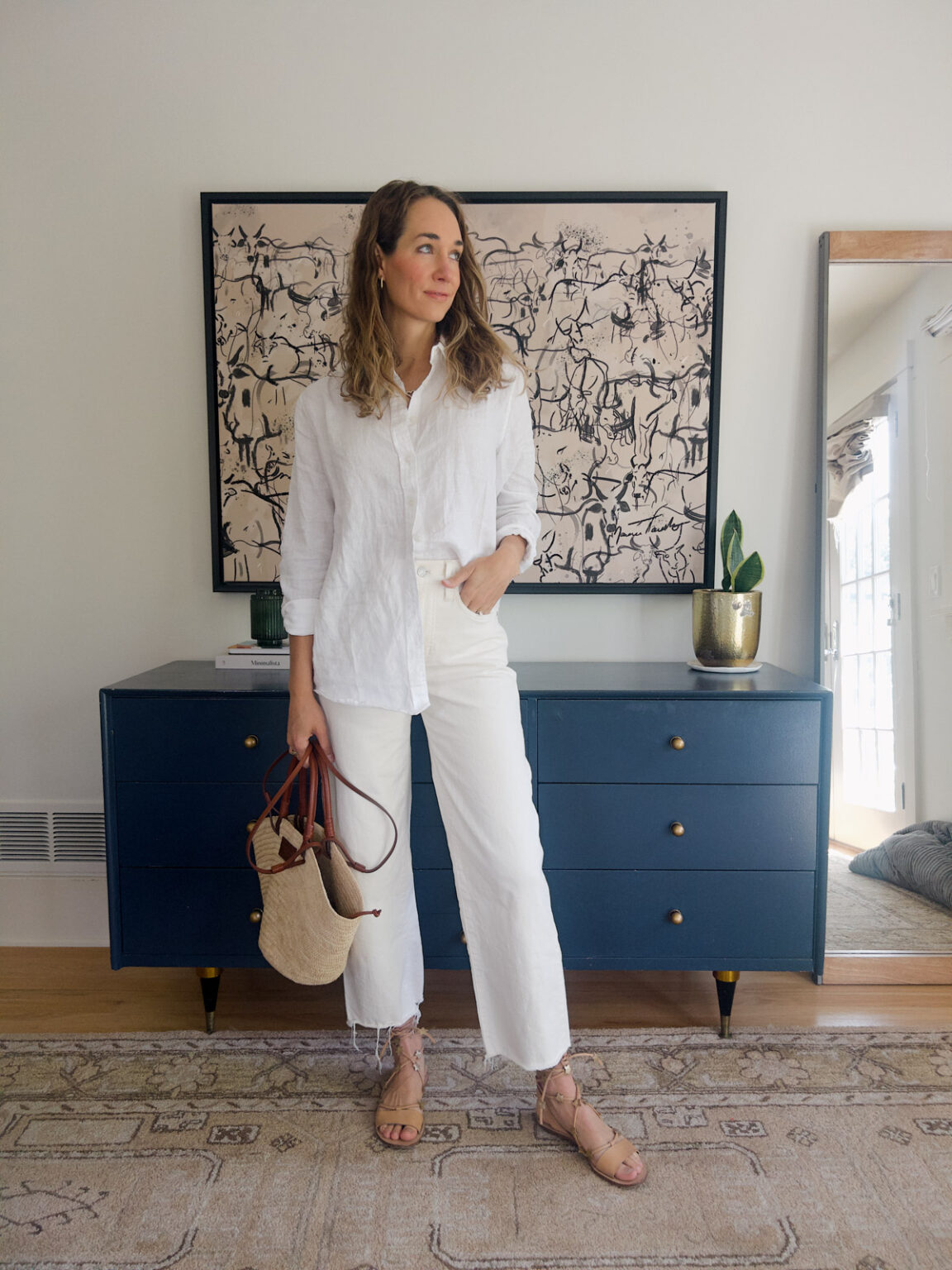 17 Chic White Pants Outfits You Need to Try This Summer