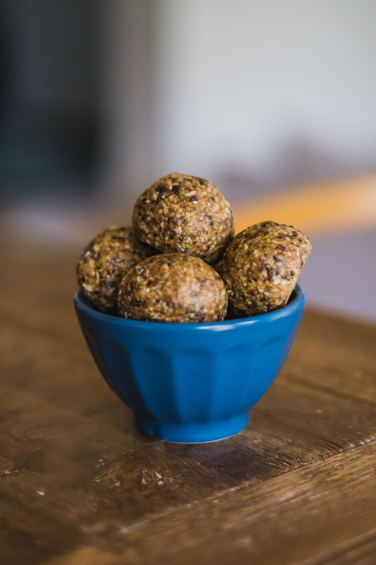 protein balls with oatmeal